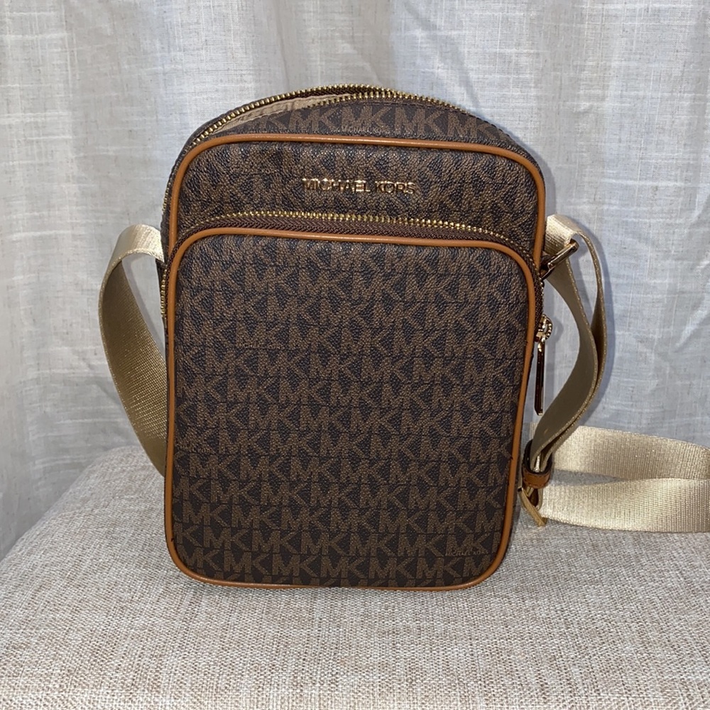 MICHAEL KORS CROSSBODY